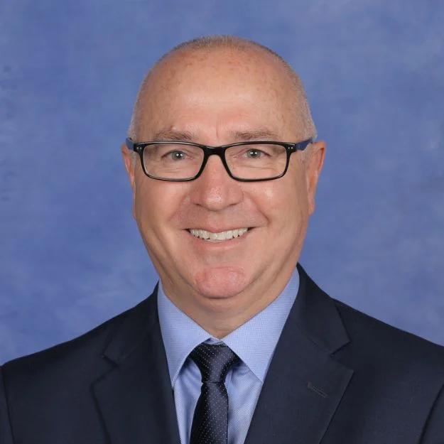 Principal Simon Harvey